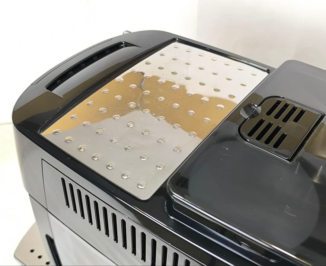 デロンギ　コンパクト全自動コーヒーマシンマグニフィカS ECAM22112B 2