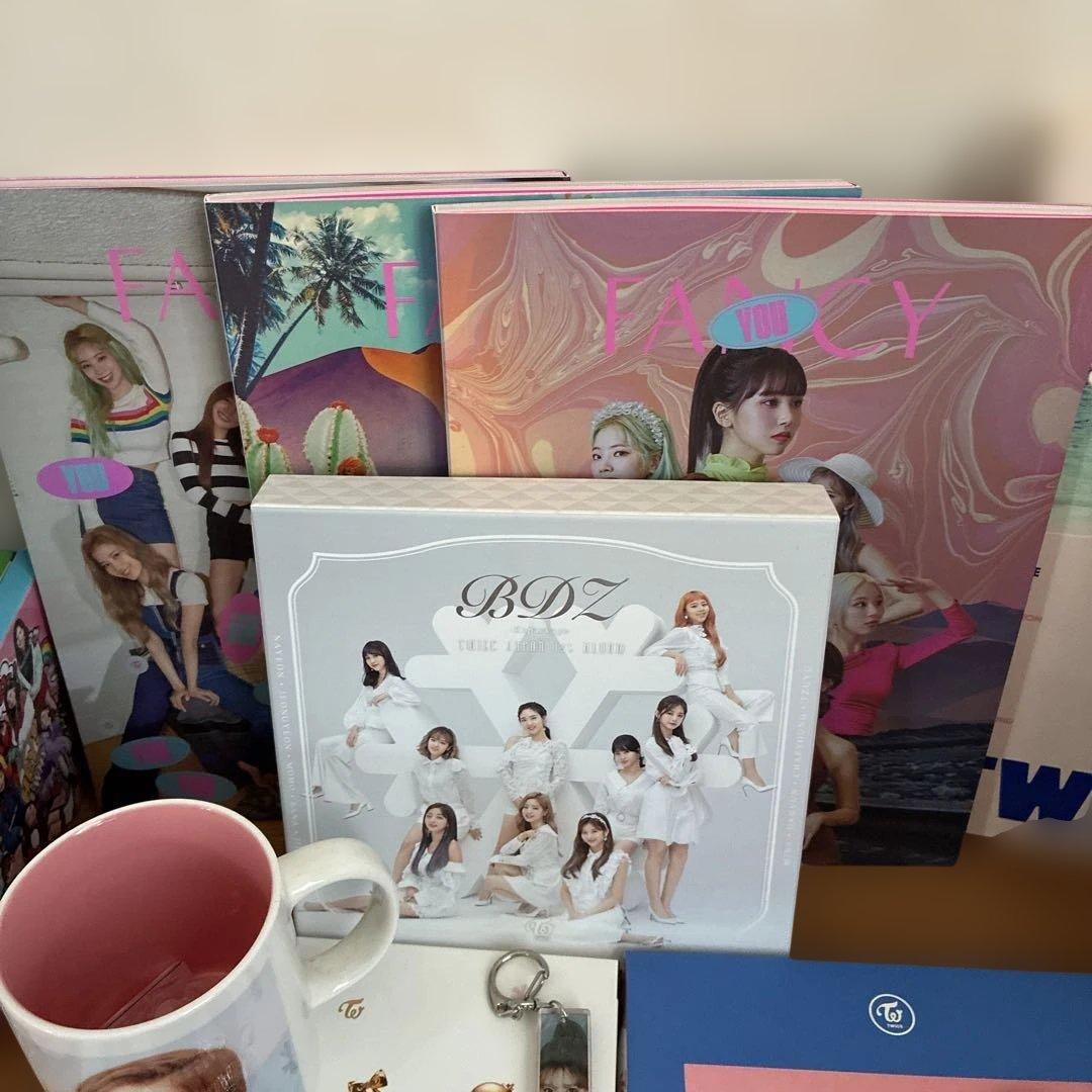TWICE アルバムセットとグッズ、トレカまとめ売り