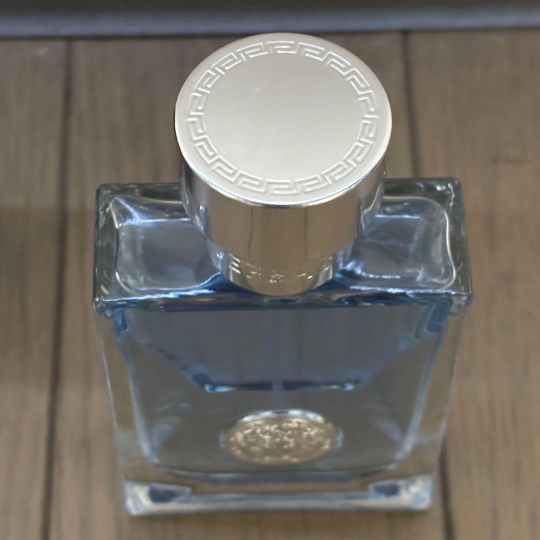 ベルサーチェ プールオム オーデトワレ 50ml(箱付き)