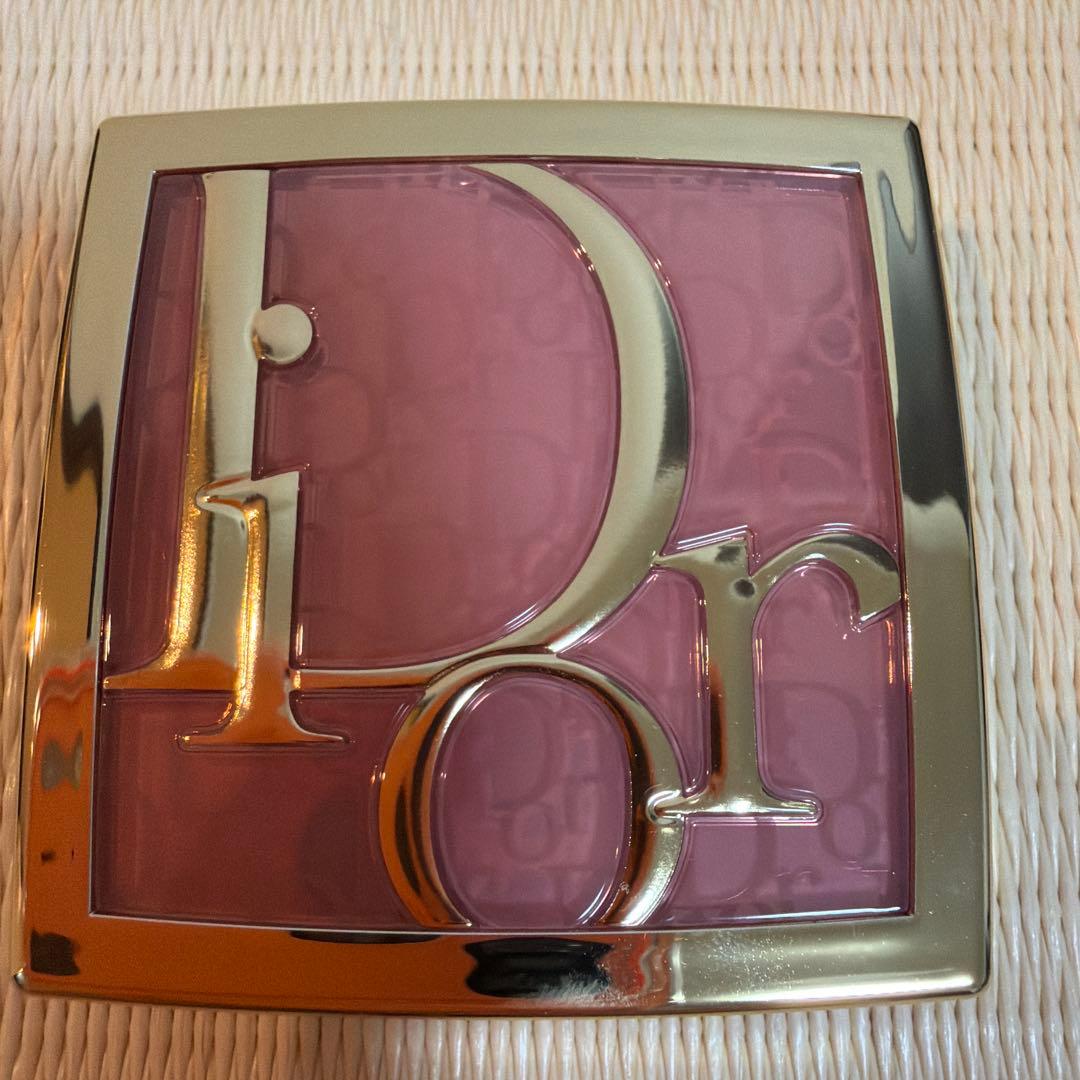 Dior バックステージ　ロージーグロウ850スターリーモーヴ