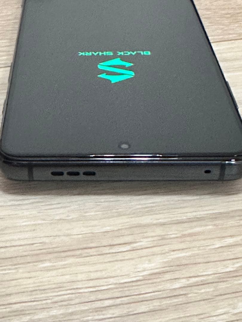 【美品】本体BLACK SHARK 5 Pro 256GB
