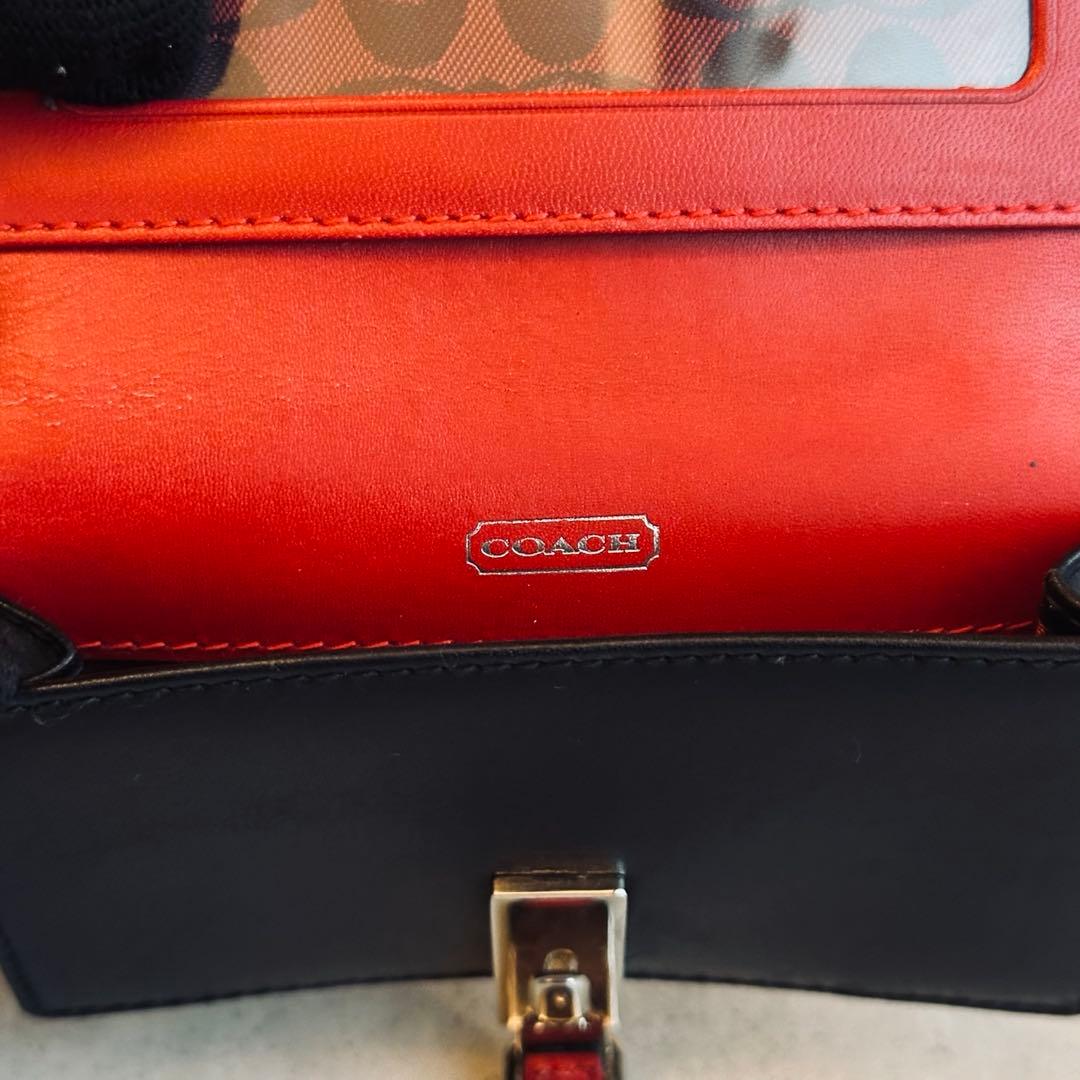 COACH ハンプトンズ　バックル　シグネチャー レザー名刺入れ　パスケース