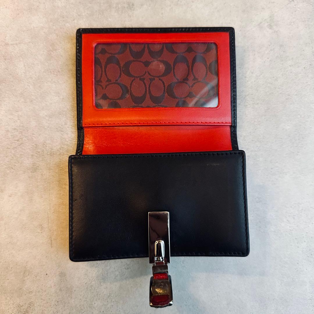 COACH ハンプトンズ　バックル　シグネチャー レザー名刺入れ　パスケース