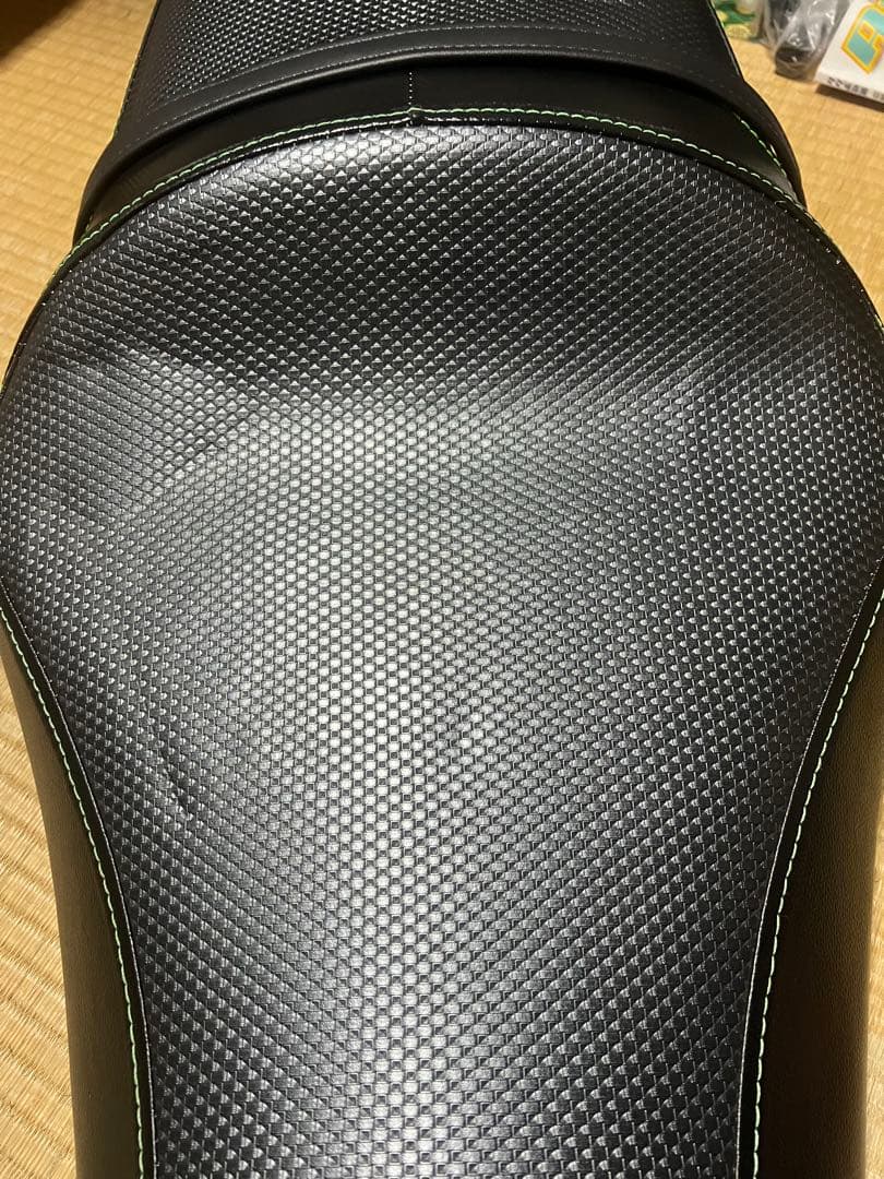 ZX-14R ZX14R ZZR1400カスタム 張替シート グリーンステッチ