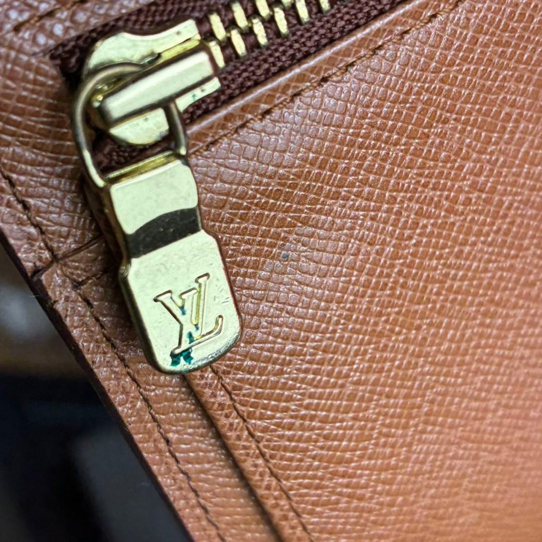 LOUIS VUITTON モノグラム ポシェットパスポール　三つ折り財布