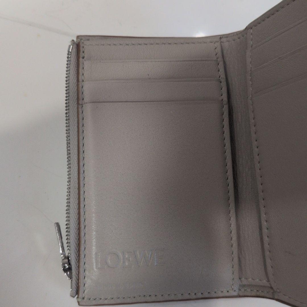 LOEWE グレージュ 三つ折り財布　コンパクト財布　ロエベ