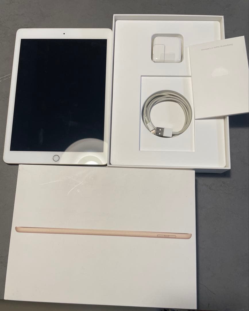 iPad 第5世代 32GB Wi-Fiモデル ゴールド 箱あり