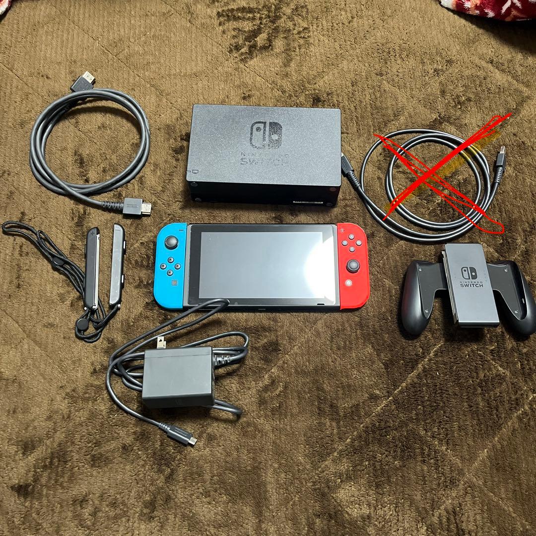Nintendo Switch 本体　ケース、カード付