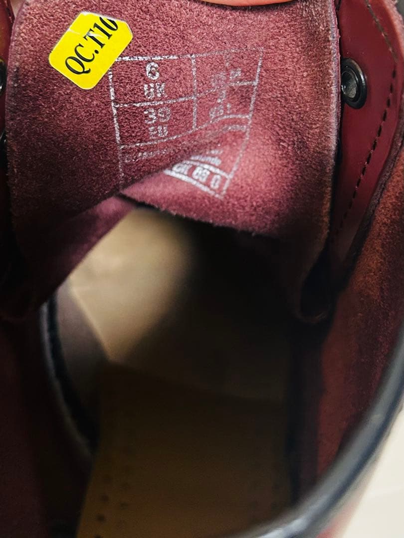 もん　Dr.Martens 8ホールブーツ CHERRY RED UK6