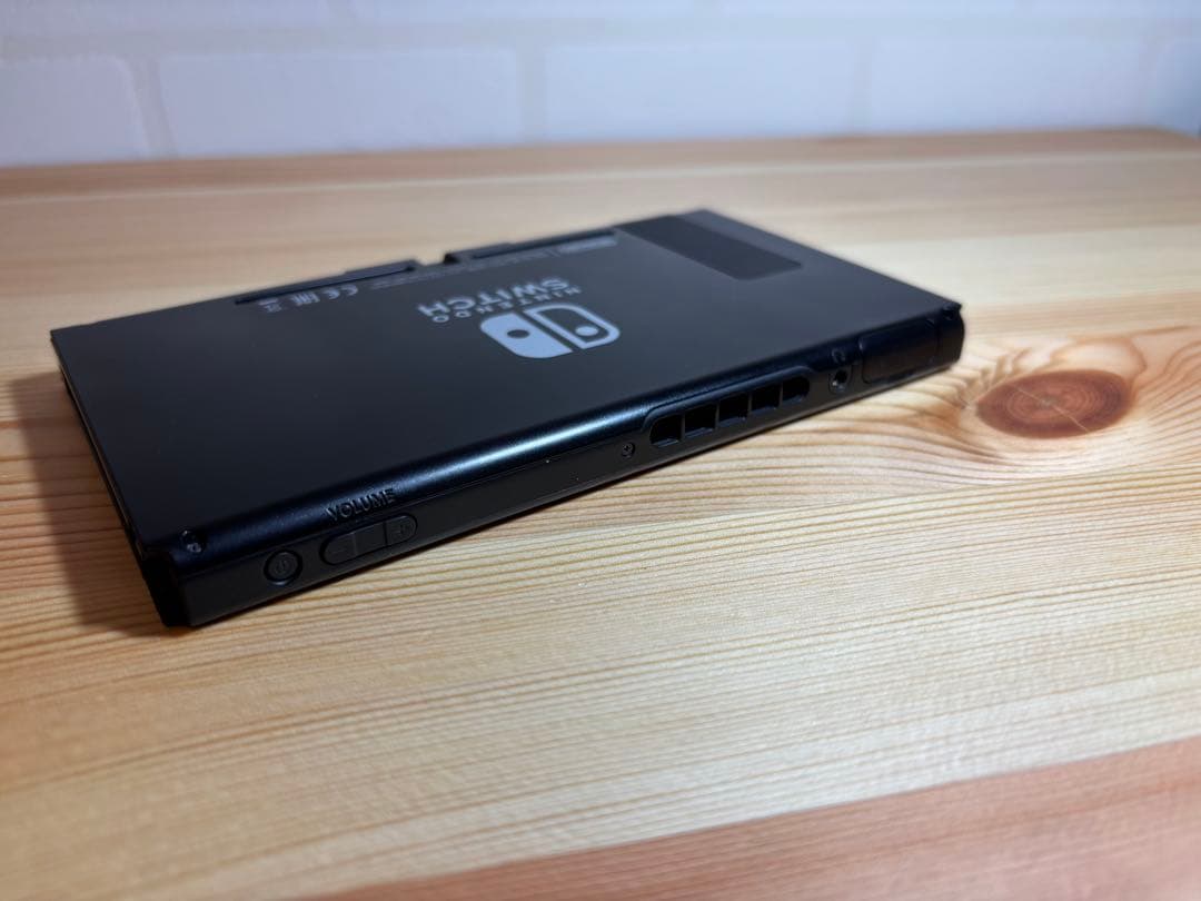 Nintendo Switch HAC-001 2017年製 旧型 本体のみ