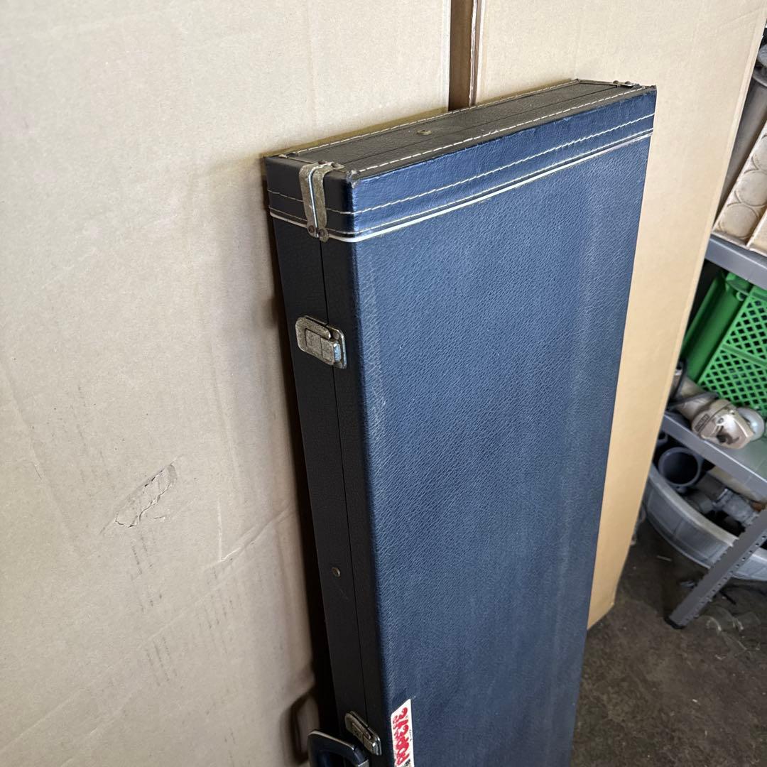 エレキベース用ハードケース f004