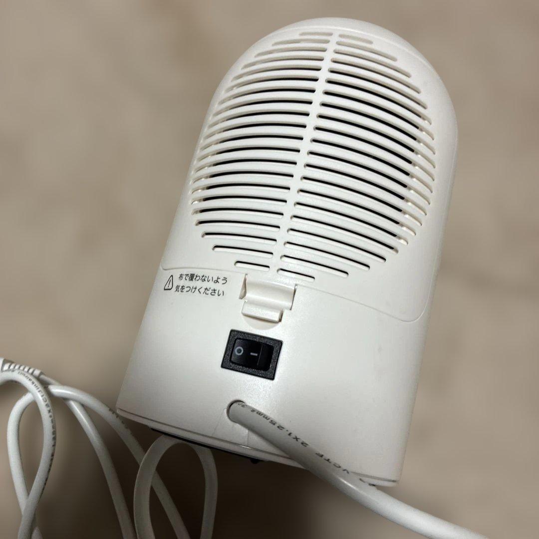 セラミックヒーター　電気ファン　3段階風量 自動首振り 小型　転倒停止　ストーブ