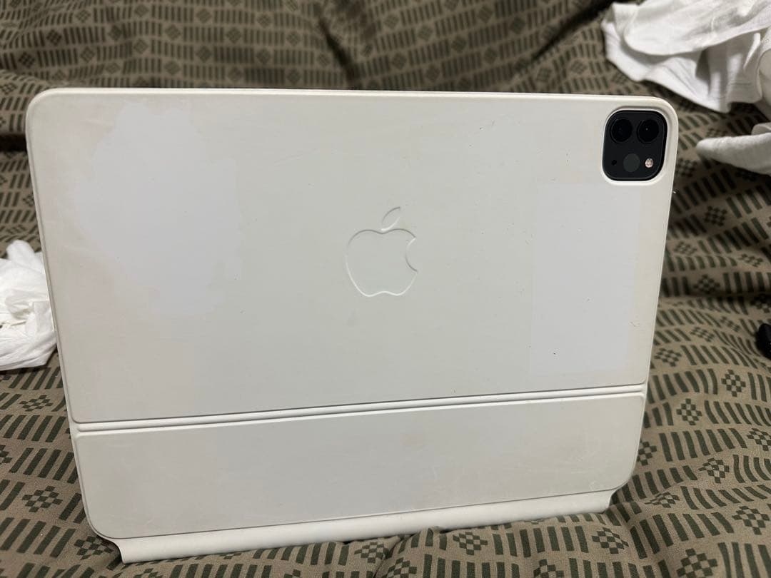 iPad Pro 11+Magic Keyboard付き