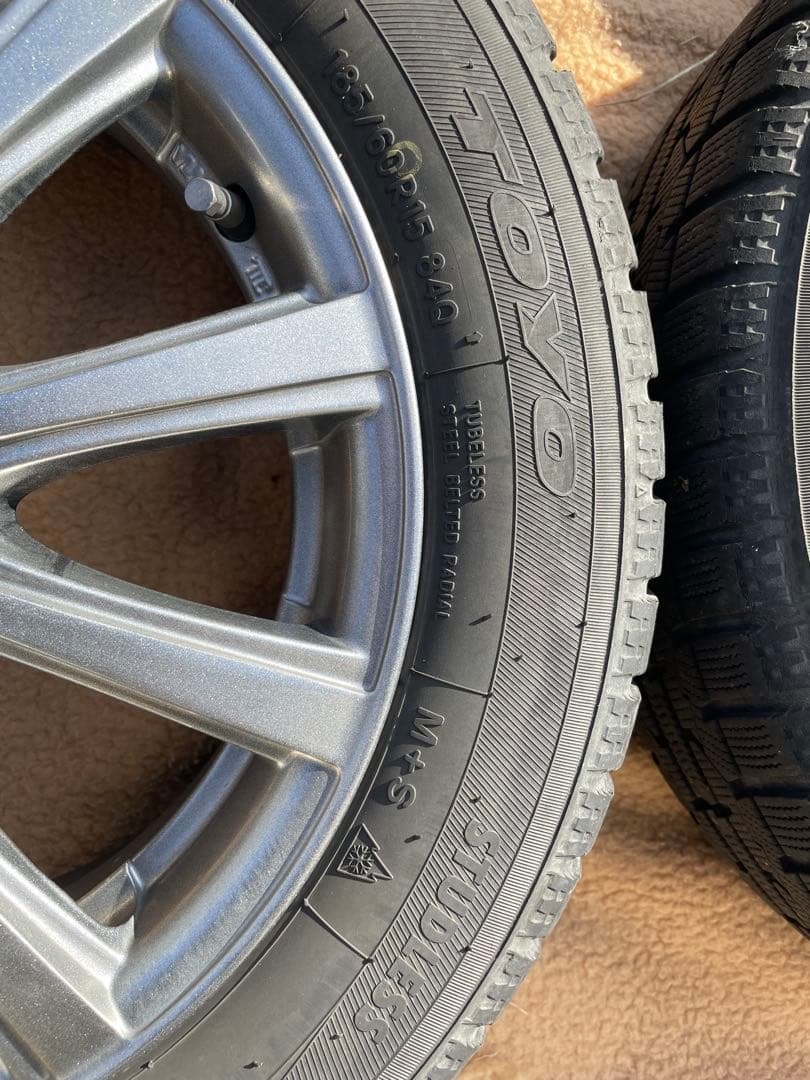 【みなたつ】Toyo スタッドレスタイヤ 185/60R15 4本セット