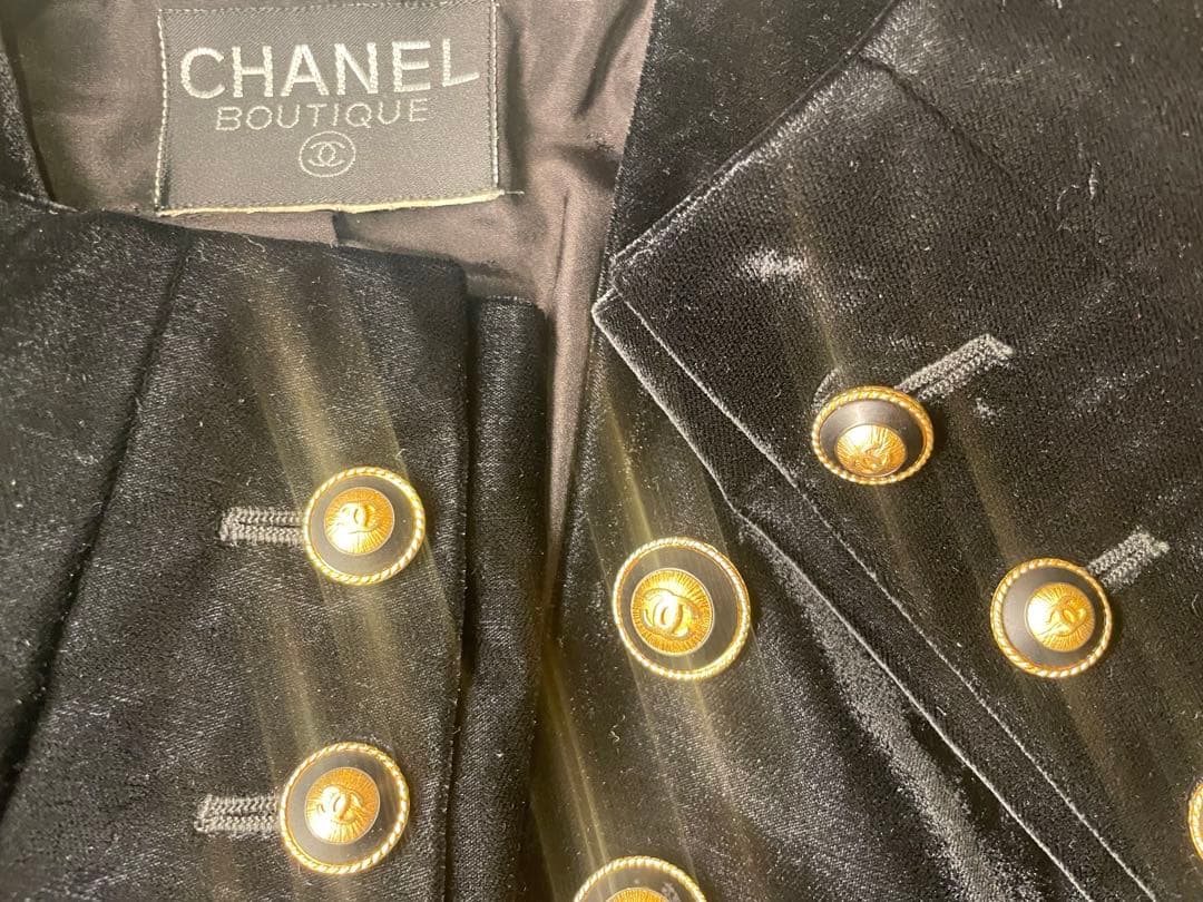 【極美品】CHANELゴールドトーン　ココマークボタン　ベルベットコート