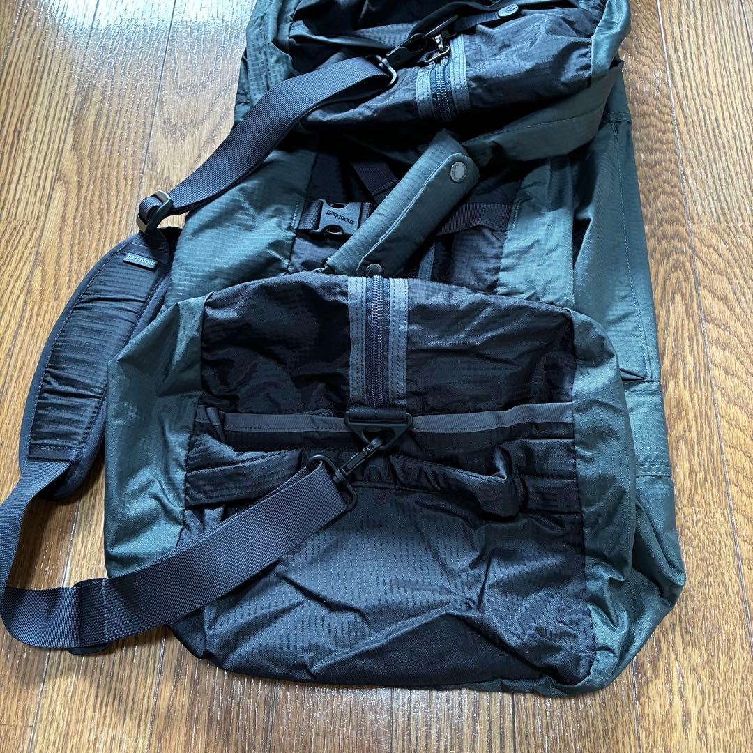 モンベル　ダッフルバック60L