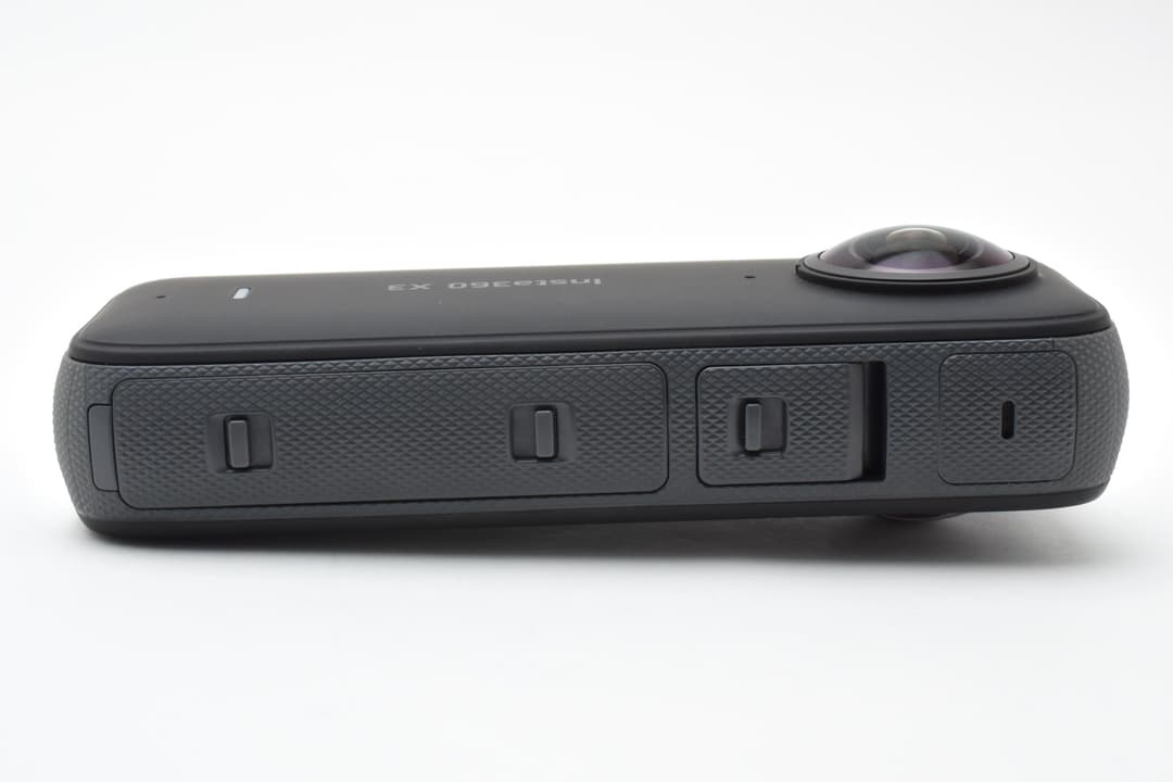 ■ 美品 ■ Insta360 X3 ポーチ付 0403