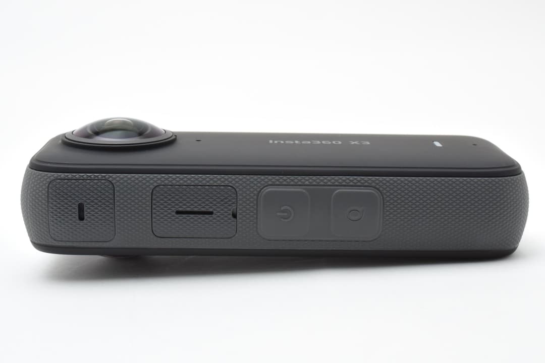 ■ 美品 ■ Insta360 X3 ポーチ付 0403
