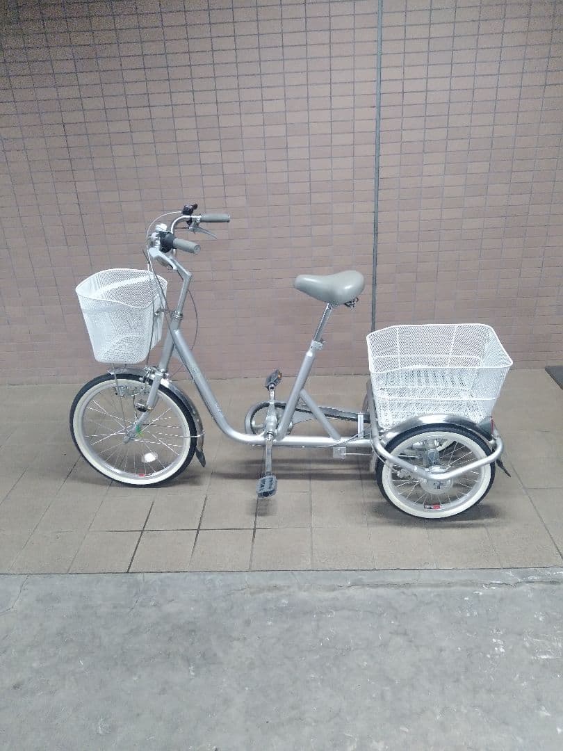 さだ！ミムゴ製！スイングチャーリー！大人用三輪車！三輪自転車！美品！