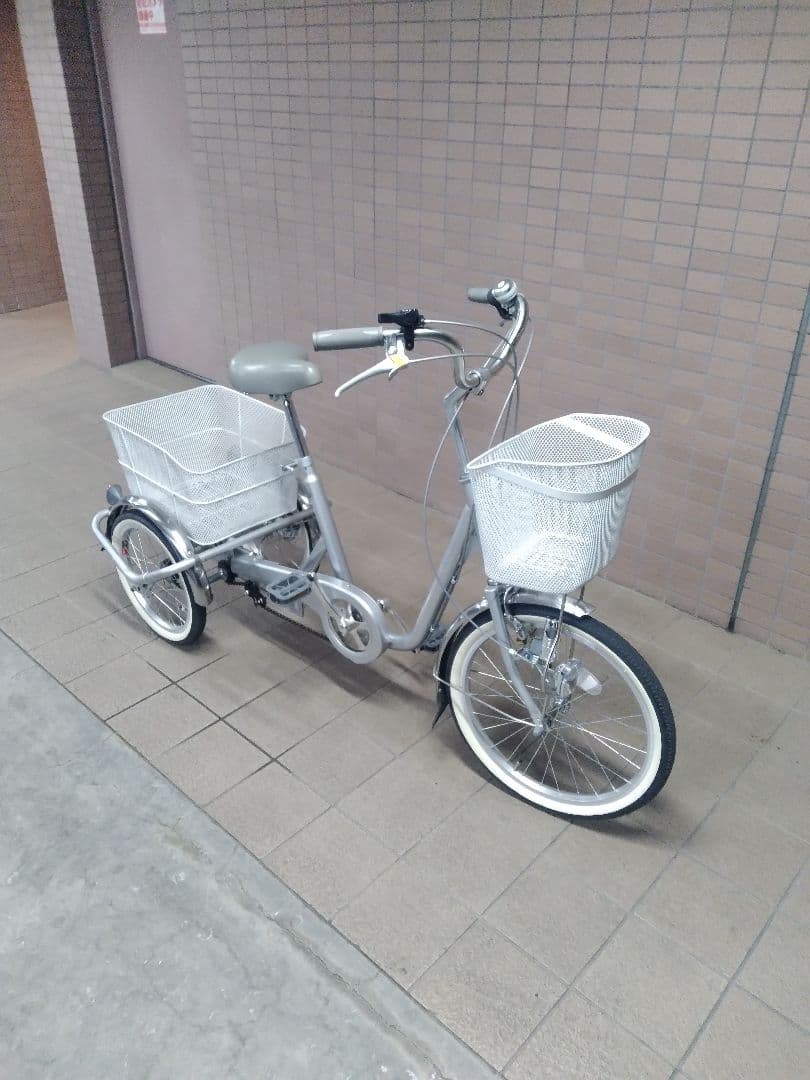 さだ！ミムゴ製！スイングチャーリー！大人用三輪車！三輪自転車！美品！