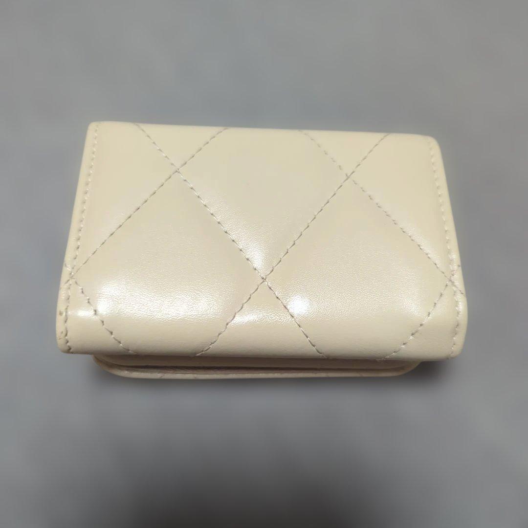 BALENCIAGA キルティング三つ折り財布 ベージュ