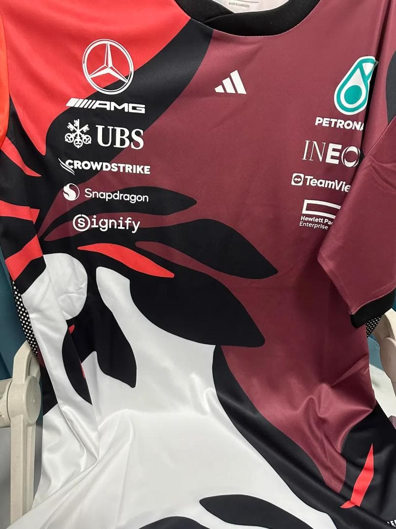 限定モデル Mercedes Formula 1 Team Shirt