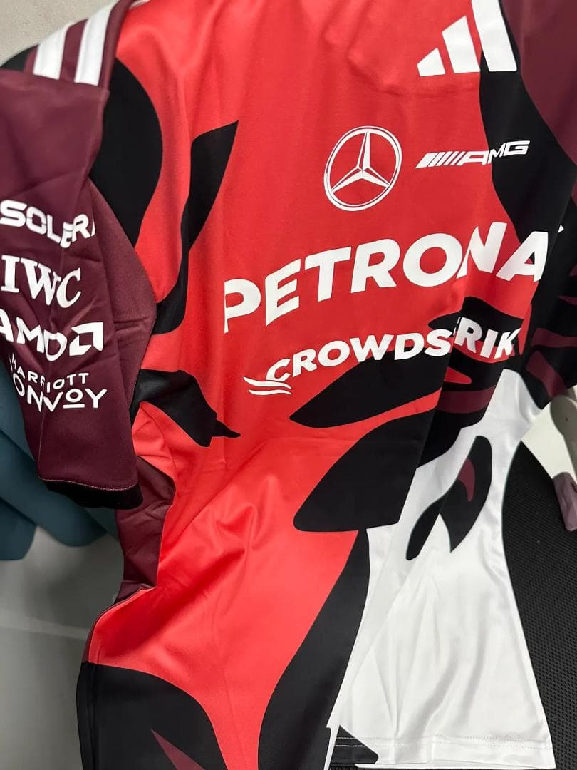限定モデル Mercedes Formula 1 Team Shirt
