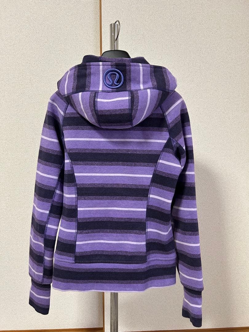 Lululemon ルルレモン　パーカー　4