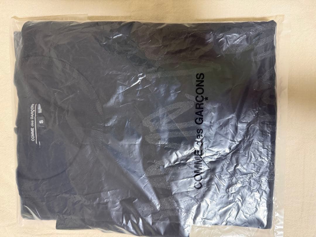 COMME des GARÇONS ブラック Tシャツ