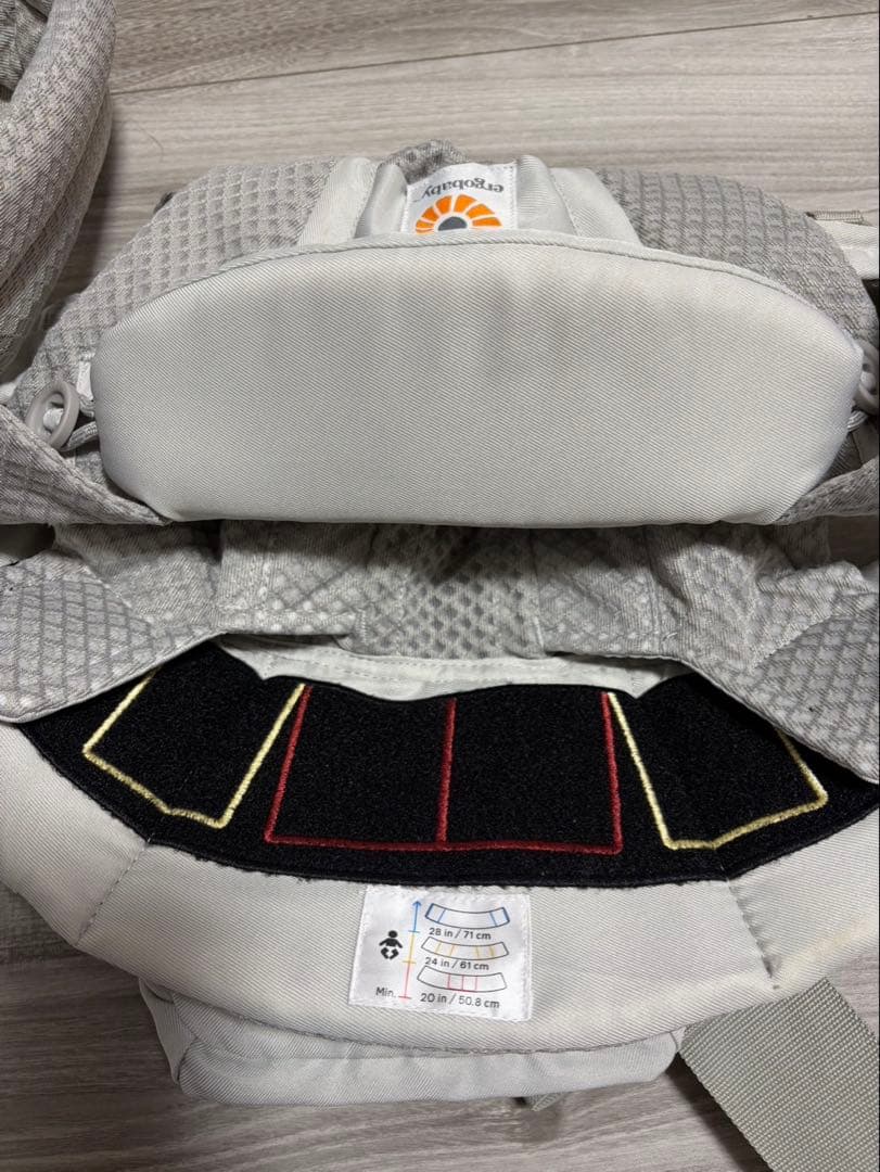 コジコジ先生 エルゴ　抱っこ紐 グレー メッシュ素材　オムニブリーズ
