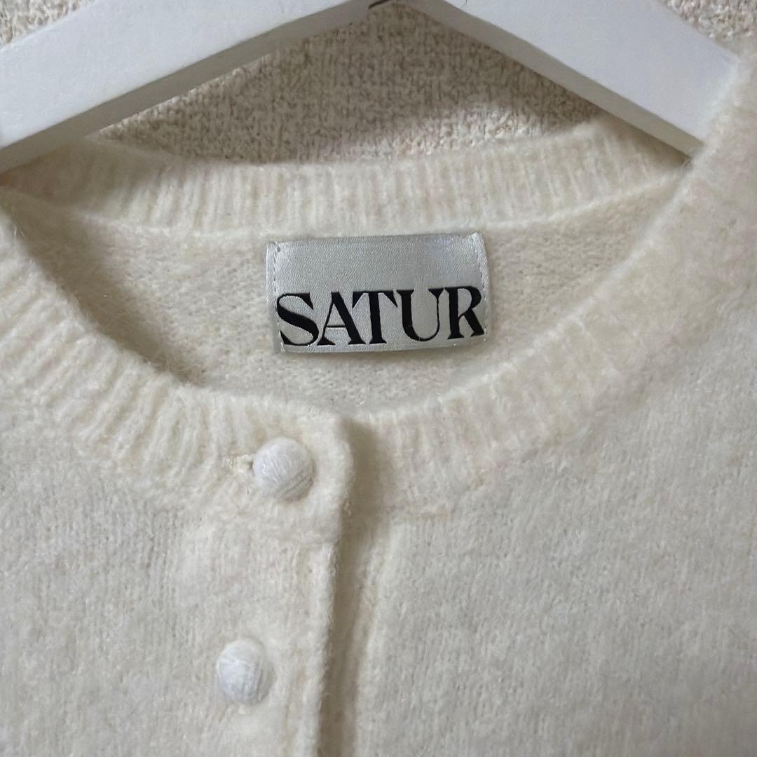SATUR アイボリー カーディガン 長袖