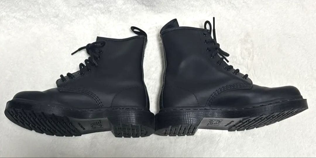 美品 Dr.Martens 8ホール レースアップシューズ ショートブーツ