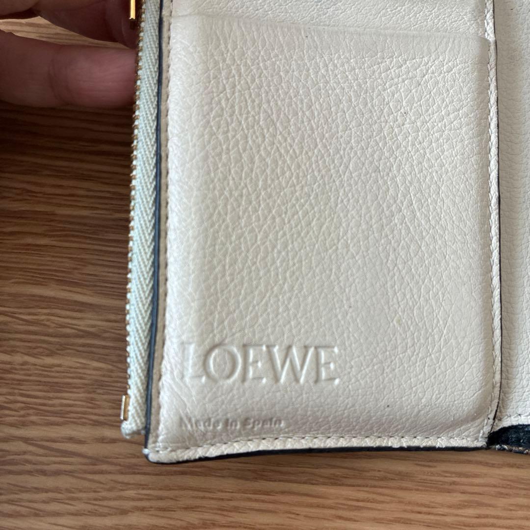 ロエベ　LOEWE ウォレット 三つ折り 財布
