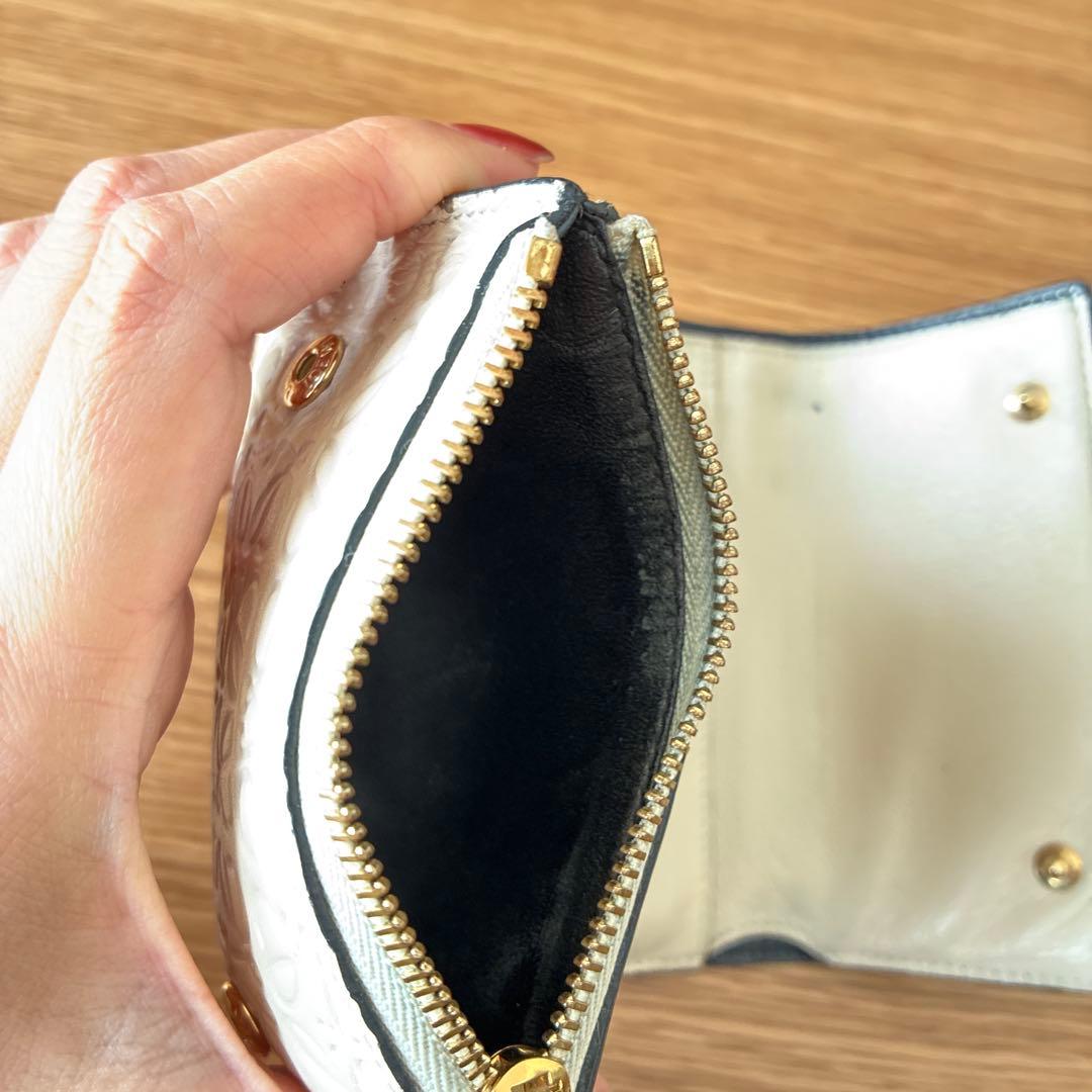 ロエベ　LOEWE ウォレット 三つ折り 財布