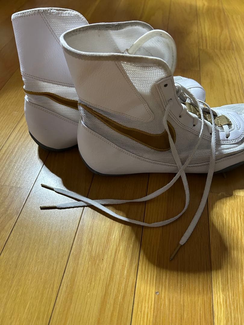 NIKEボクシングシューズ ホワイト ハイカット　8.5