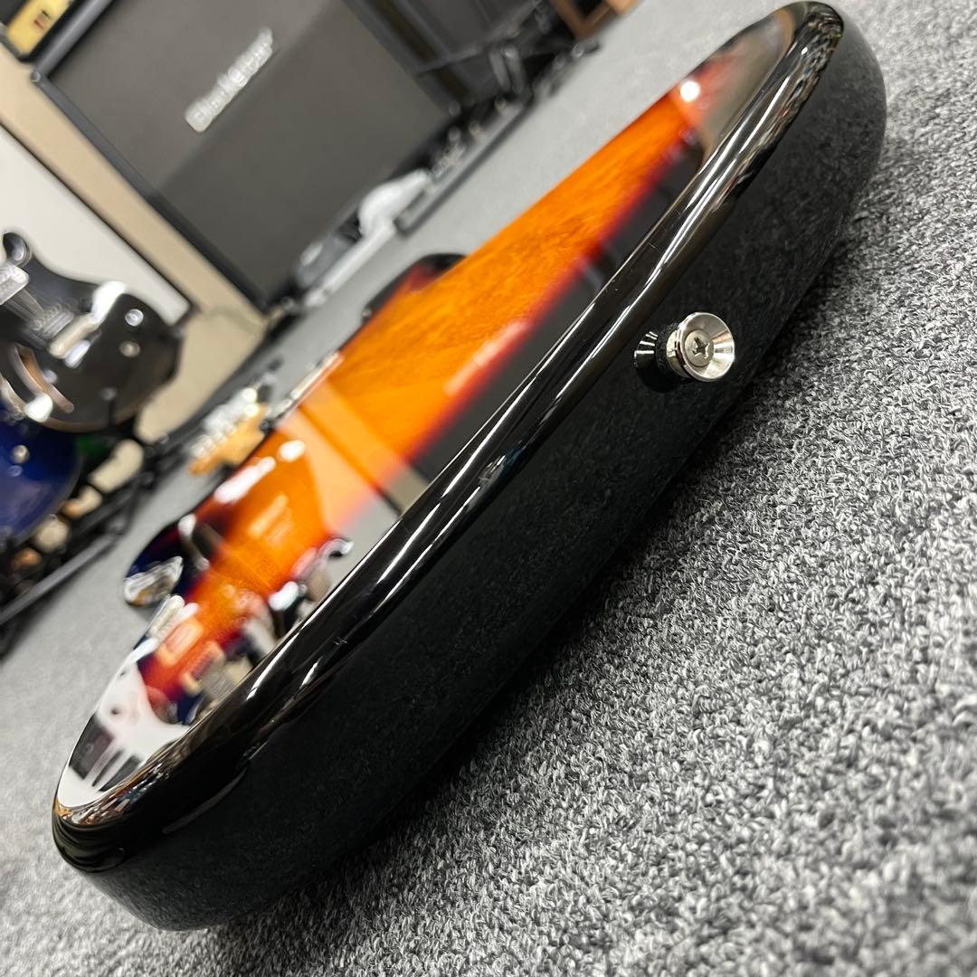 【11720】Squier by Fender JBFL フレットレス