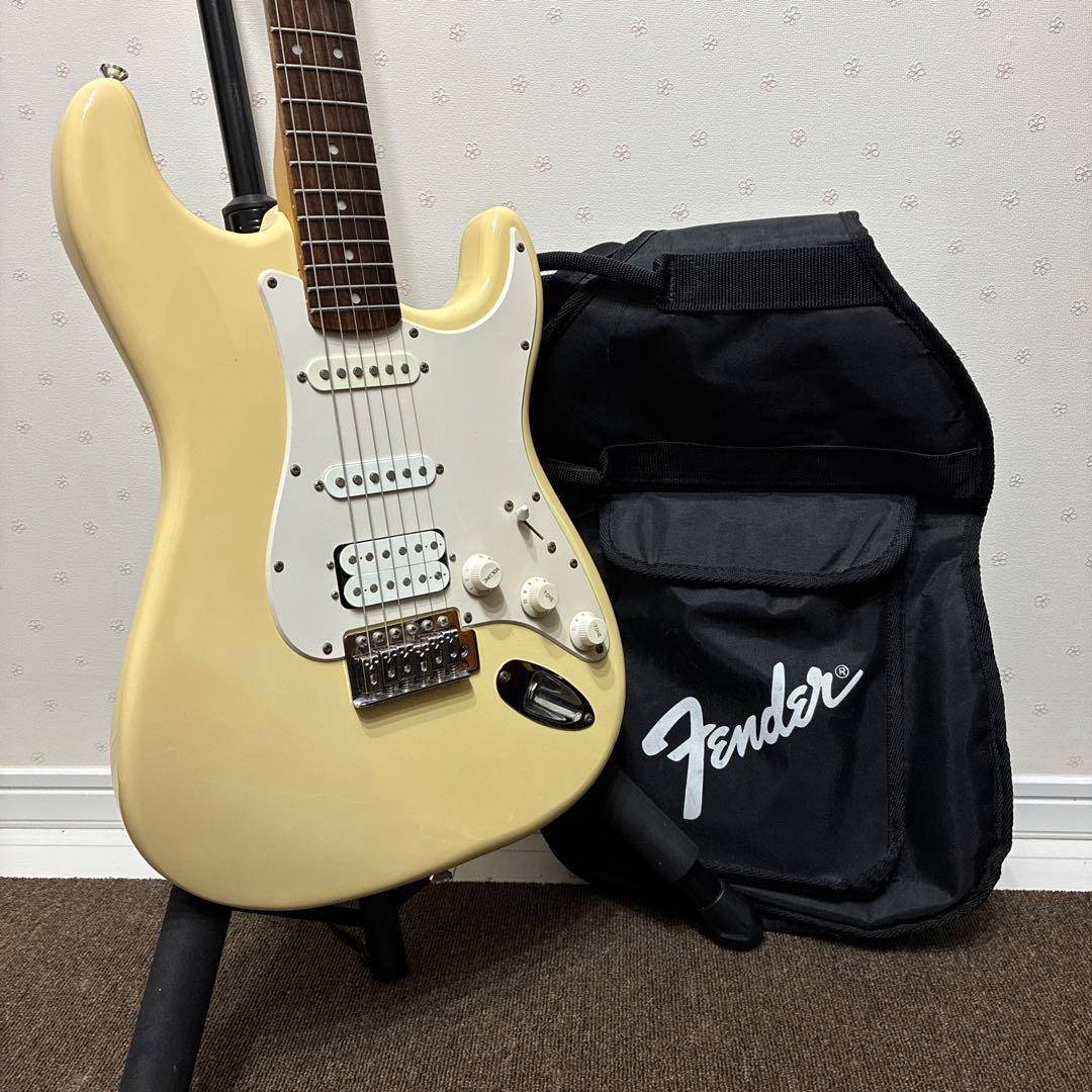 【ソフトケース付き】squier BULLET ストラト白【2010年製】