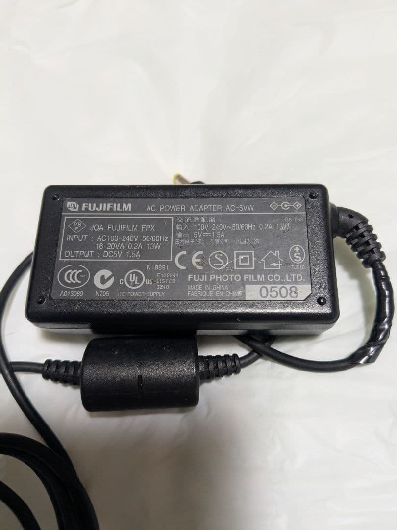 【動作確認済】Fujifilm FinePix F10 コンパクトデジタルカメラ