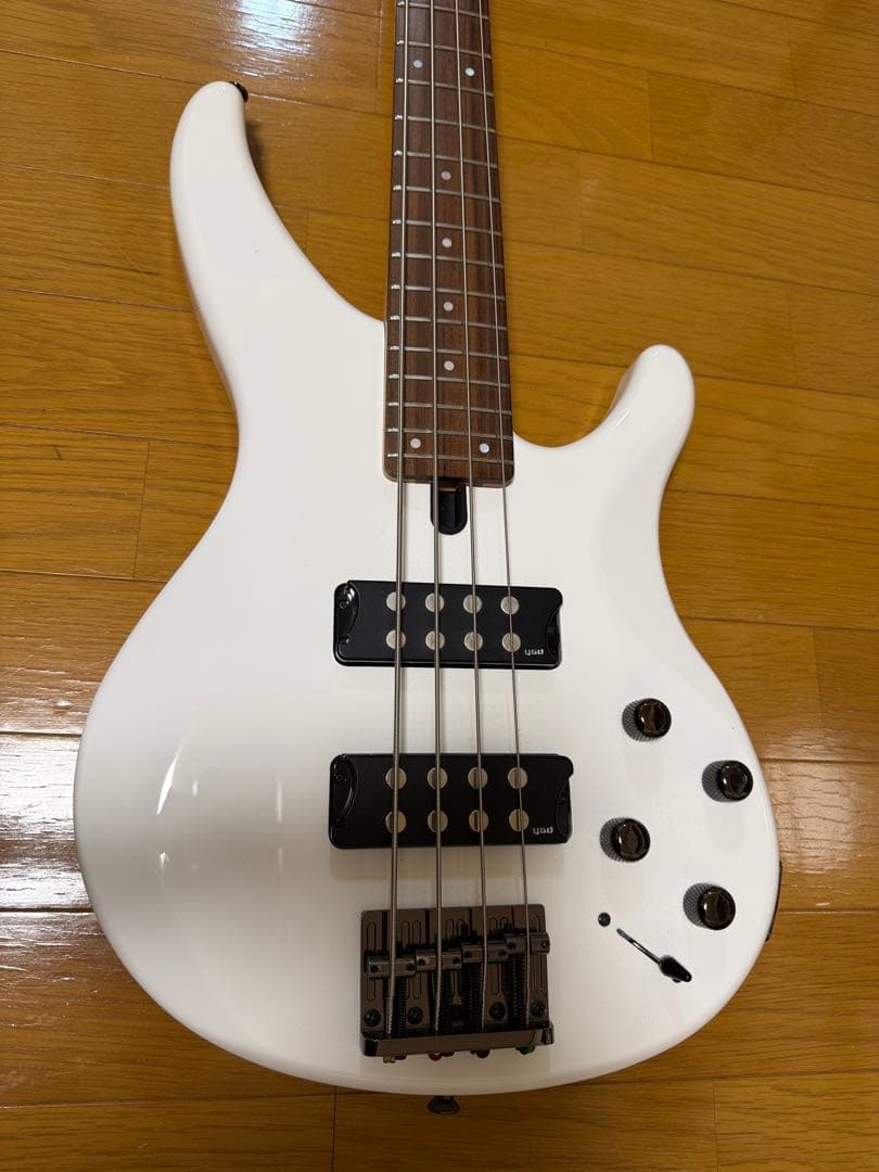Yamaha TRBX304 WHITE ジャンク品