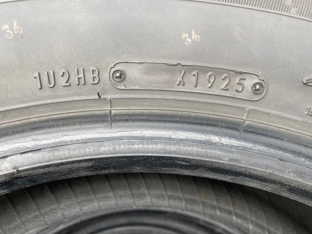 バリ溝!DUNLOP 215/65R16 25年製 夏タイヤ【南-137 ②】