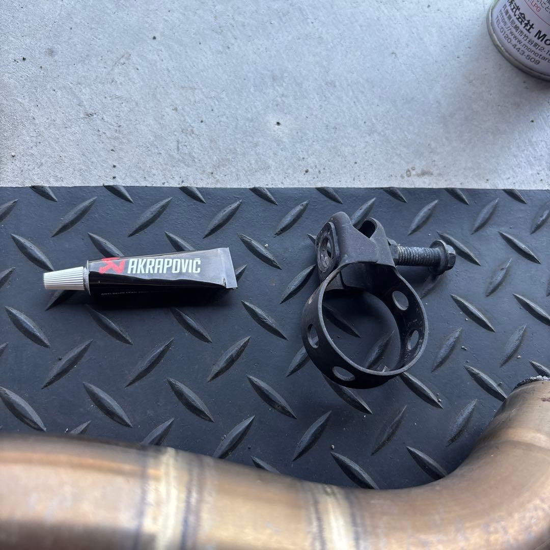 AKRAPOVIC マフラー ステンレス製