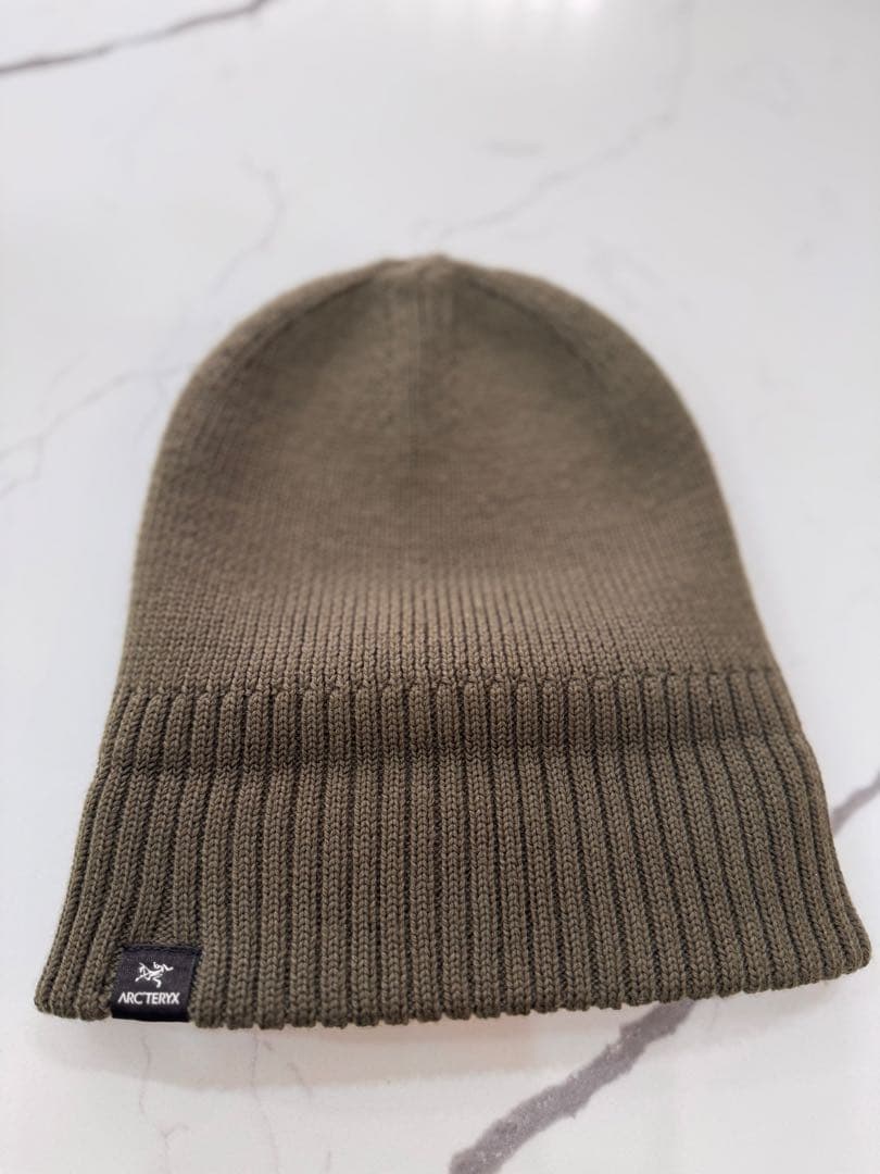 ARC'TERYX オリーブグリーン ニット帽