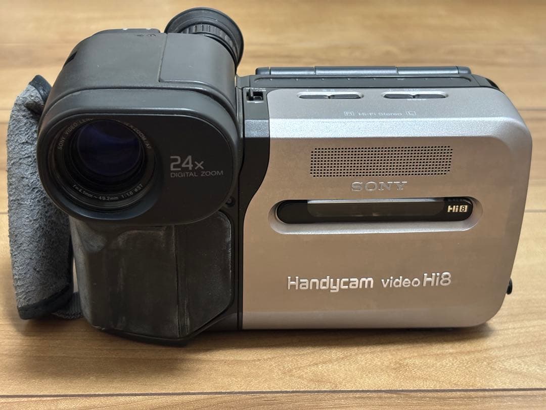 動作品 SONY ソニー 8mm テープ ビデオカメラ CCD-RV100