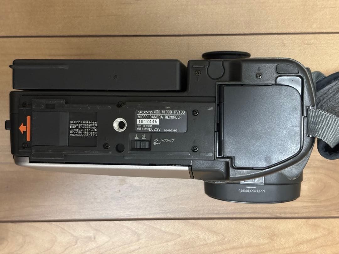 動作品 SONY ソニー 8mm テープ ビデオカメラ CCD-RV100