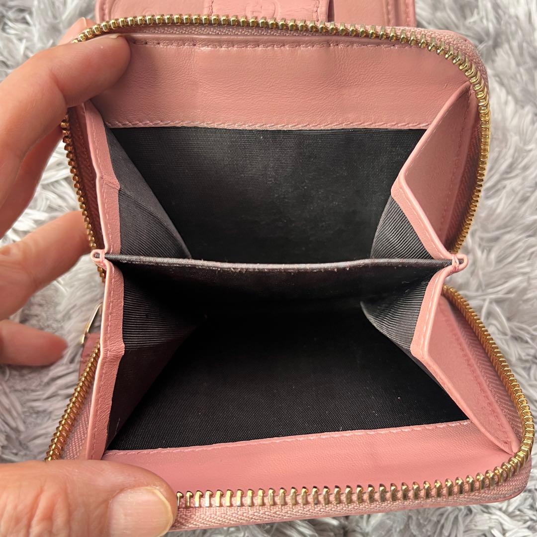 良品　GUCCI マイクロシマ　折り財布　ピンクベージュ　ラウンドジップ