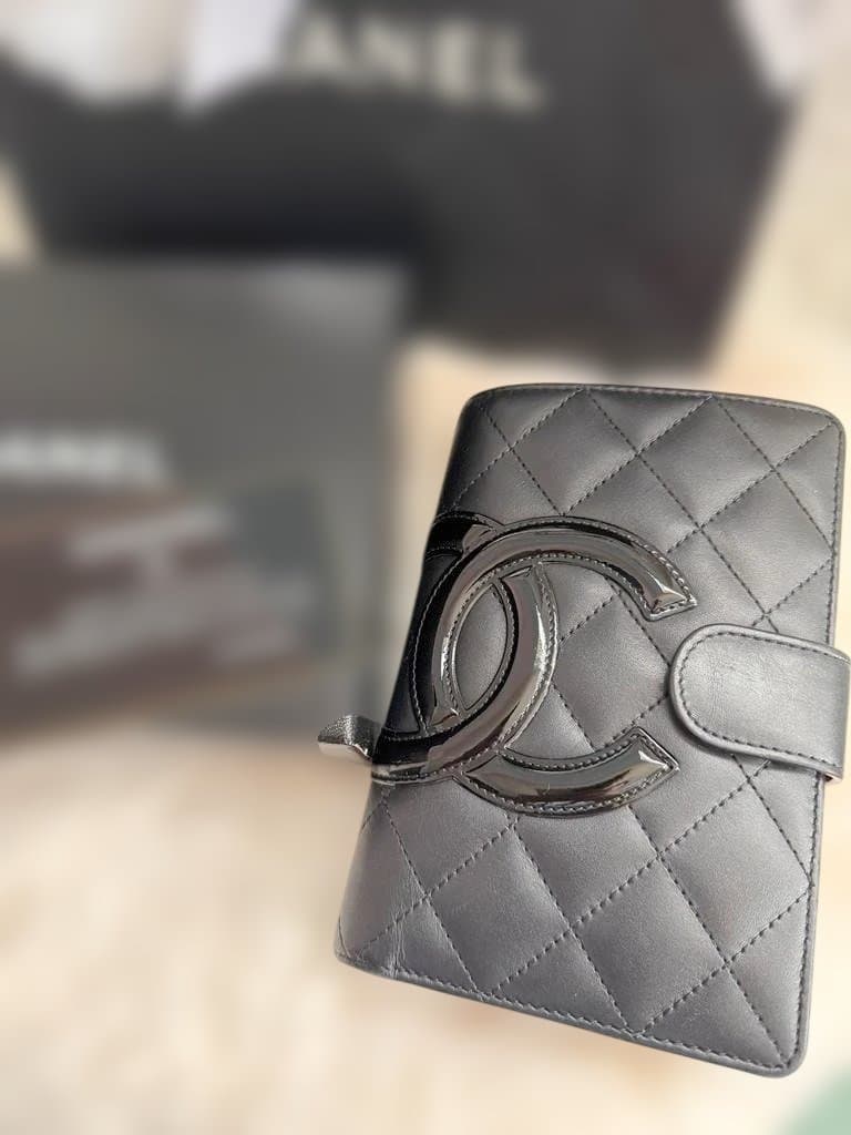 CHANEL　 カンボンライン　二つ折り財布　ラウンドファスナー