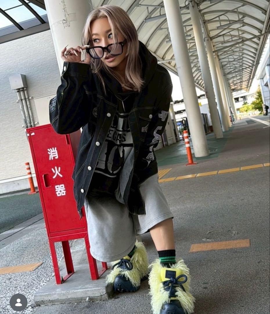 YELLO PLATFORM SHORT スニーカー