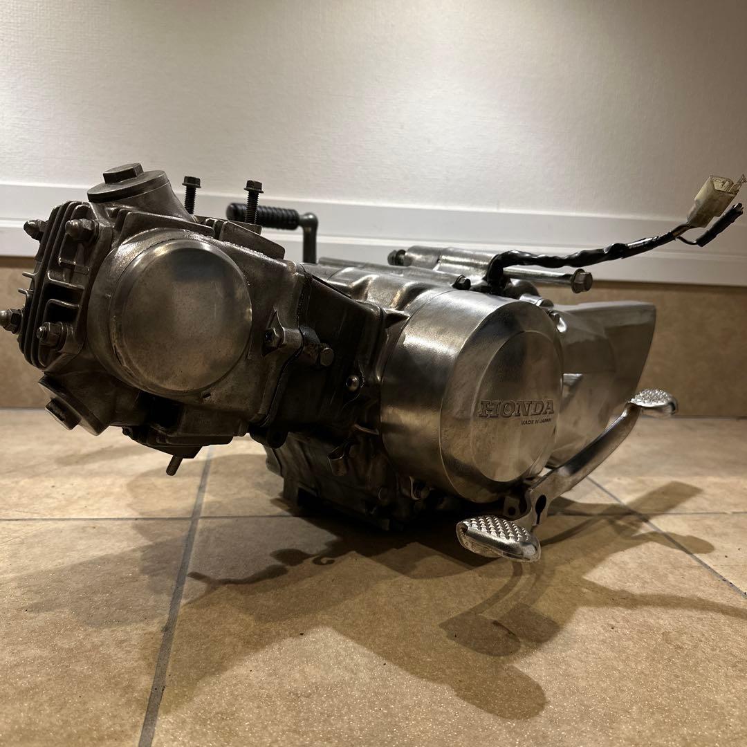 エンジン　カブ　モンキー　DAXシャリー実動車下ろし　美品低走行12V 72cc