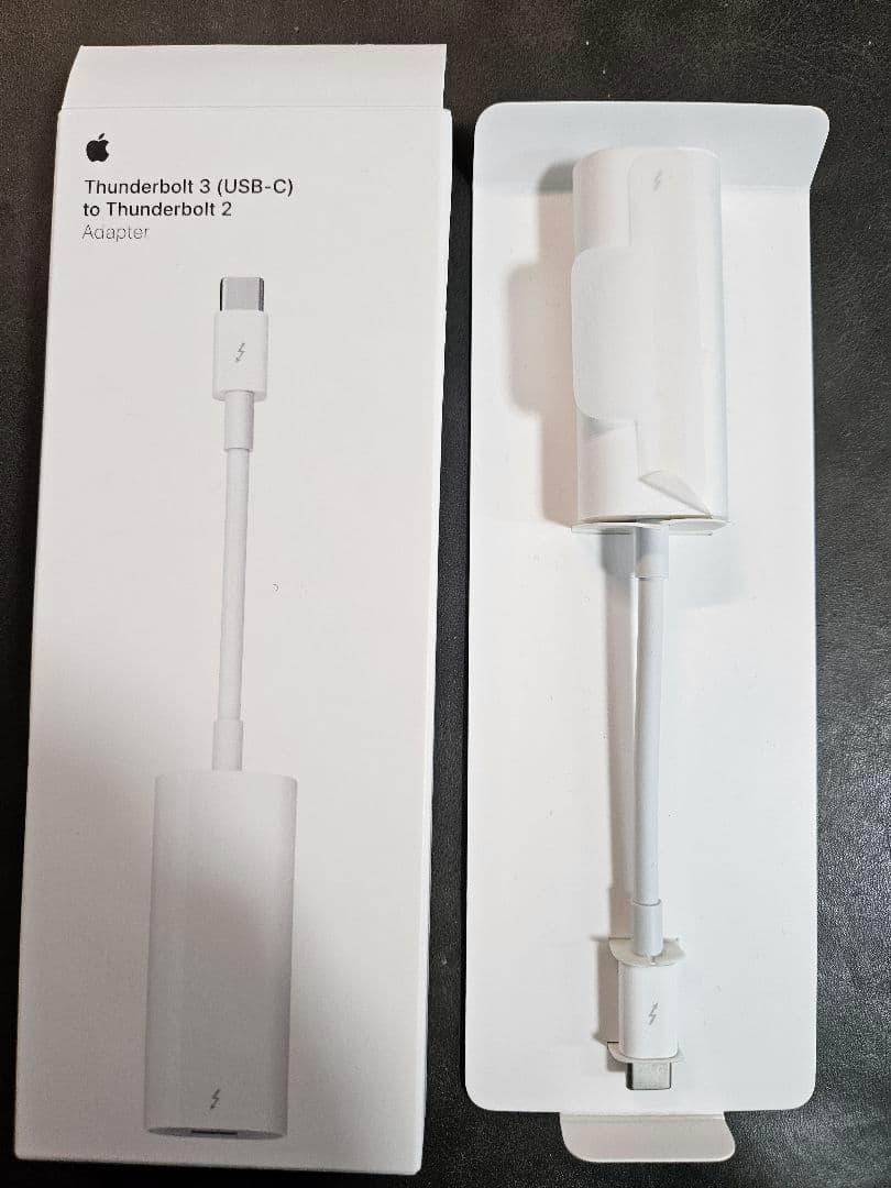 Thunderbolt 3 (USB-C) to 2 アダプター