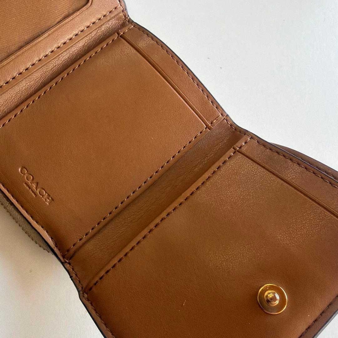 コーチ　三つ折りミニ財布